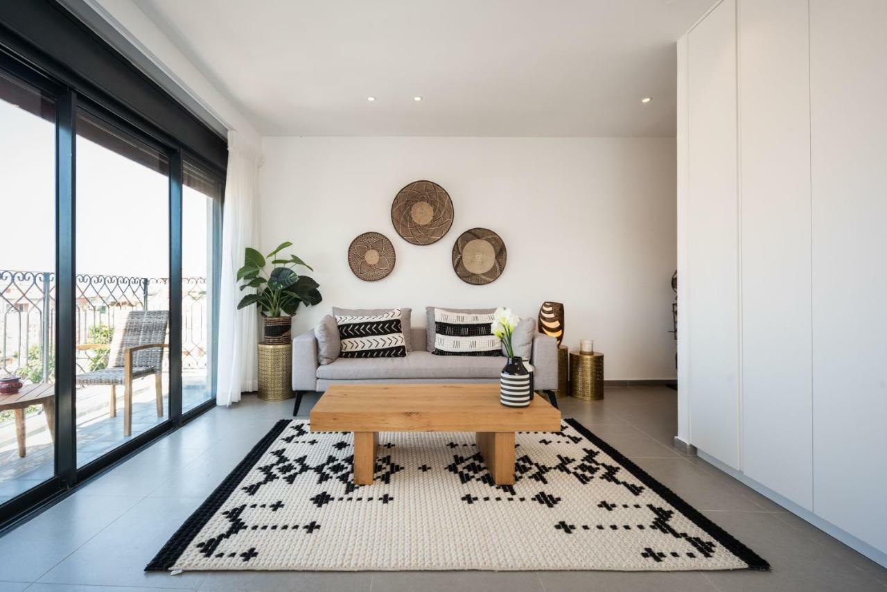 Duplex With Sea View Terrace Above The Flea Market Tel Aviv Eksteriør billede